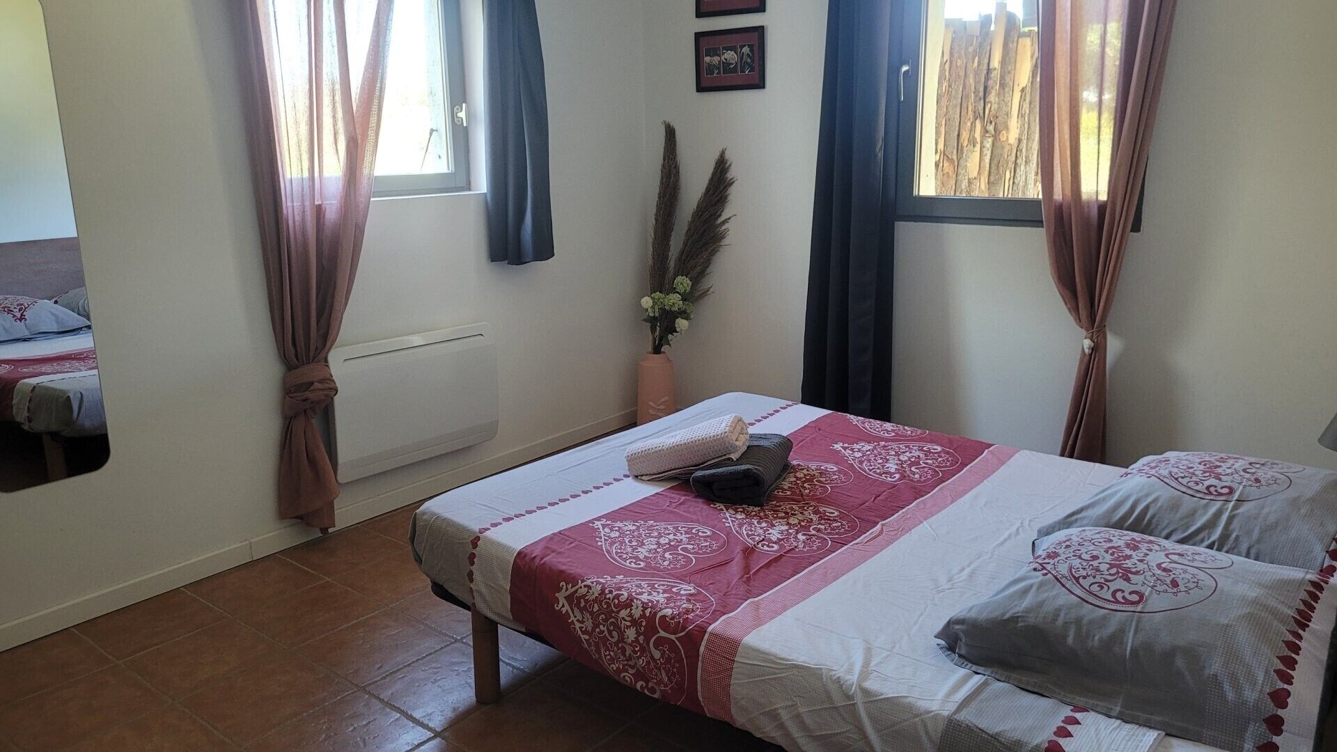 Bügeleisen/Bügelbrett, WLAN, Bettwäsche