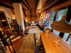 Fireplace, books, stereo - Cozy vacation home close to the beach (schwedeneck)