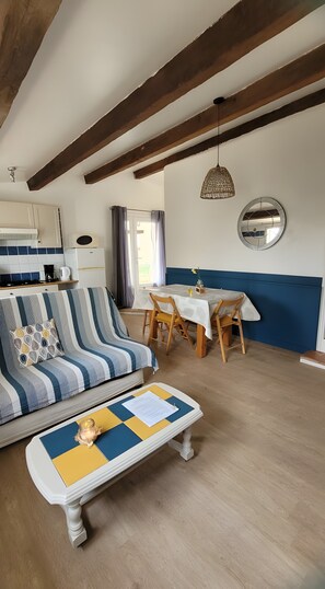 TV, ping pong - Les fées du gard - gîte lutin - Accommodation & Well-Being (Rousson)