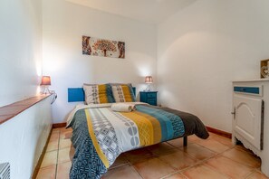 1 bedroom, iron/ironing board, WiFi, bed sheets