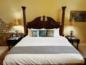 Studio (Multiple Bedrooms) | Property amenity - St. Croix Valley Inn (Shafer)