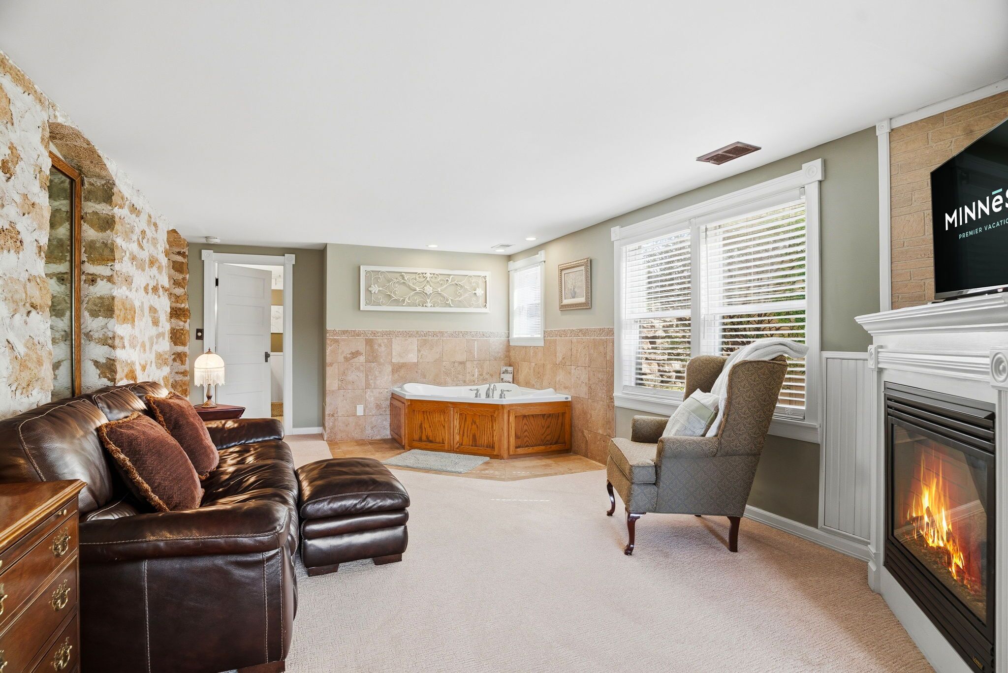 Studio (Multiple Bedrooms) | Property amenity