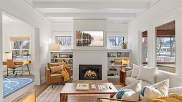 House (2 Bedrooms) | Property amenity