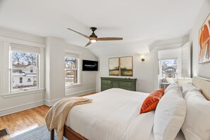 House (2 Bedrooms) | Property amenity - Featherstone (White Bear Lake)