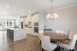 Nicht klassifiziertes Bild, 2 von 29, Schaltfläche