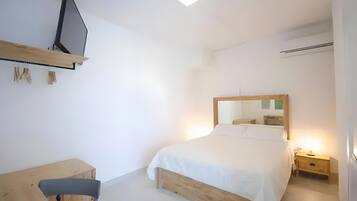 Fer et planche à repasser, Wi-Fi, draps fournis