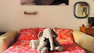 1 bedroom, WiFi, bed sheets