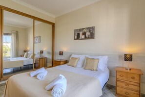2 Schlafzimmer, Bügeleisen/Bügelbrett, kostenloses WLAN, Bettwäsche