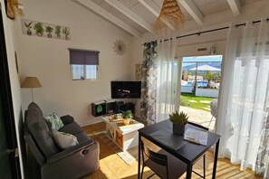 Living area - Casita Johanna: Rental for 2 on the Costa del Sol (Viñuela)