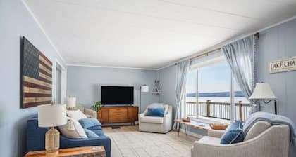 Lakeside Bliss: Your Ultimate Four-Season Retreat