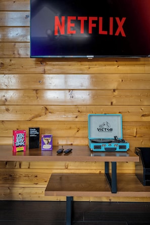 Interior - New Mountain Top Listing! Pool, Hot Tub, Arcade! (Sevierville)