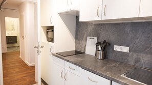 Basic Apartment | Private kitchen - Hotel & Restaurant Wefers (Emsdetten)