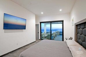 5 bedrooms, iron/ironing board, WiFi, bed sheets - Infinity Pool, Bay Views, BBQ, Walk to Beach (La Paz)