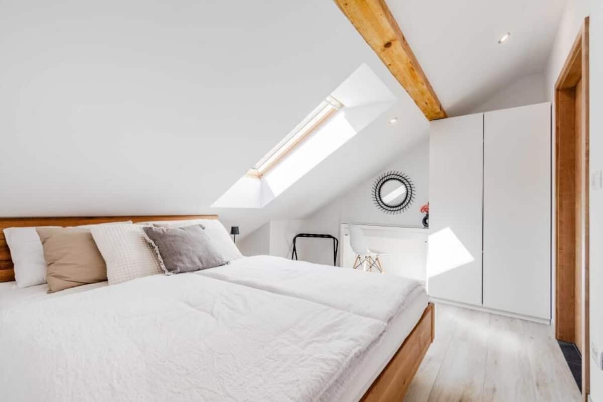 Apartment, Balcony, Mountain View | Free WiFi