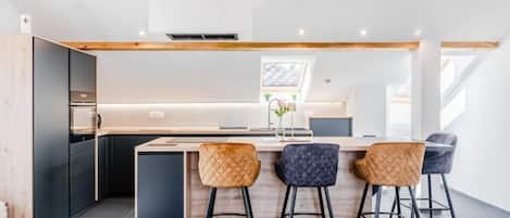 Apartamento, balcón, vistas a la montaña | Cocina privada