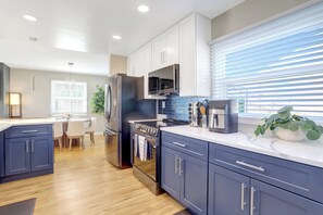 Imagen sin descripción, 5 de 76, botón