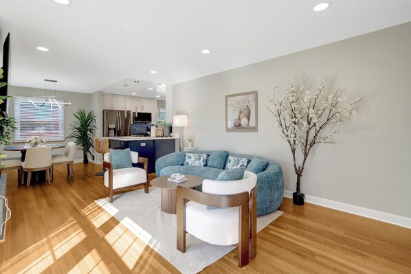 Imagen sin descripción, 1 de 76, botón