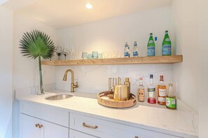Interior - Walk to Beach + Golf Views | Palmetto Dunes (Hilton Head Island)