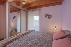 4 bedrooms, WiFi