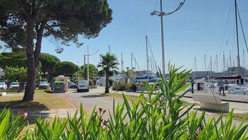 Enceinte de lâhĂ©bergement