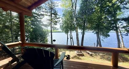 Waterfront cabin with kayaks, full kitchen and dock