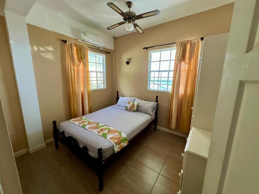 Blackout curtains, soundproofing, iron/ironing board, free WiFi