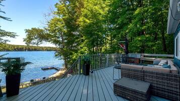 Casa Albanese on Farlain Lake | Terrasse/Patio