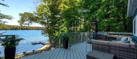 Casa Albanese on Farlain Lake | Terrace/patio