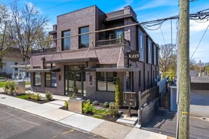 Exterior - Kays Hideaway - Stylish stay steps to dining (Nashville)