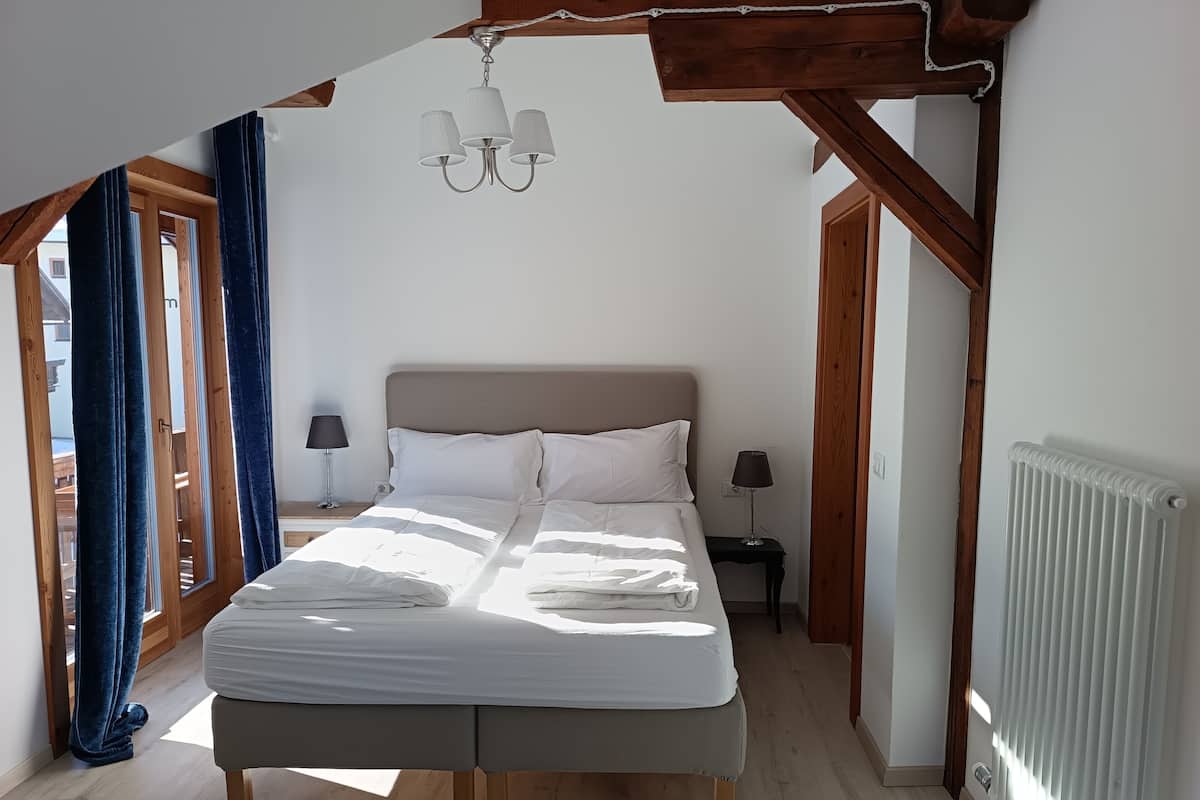 公寓, 阳台, 山景 | 遮光窗帘、隔音、免费 WiFi