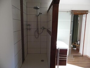 Habitación doble, balcón, vistas a la montaña