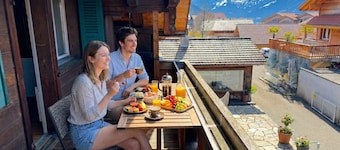 Concierge, Swiss Alps Scenic Views by SwissHut