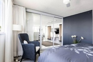 guest bedroom - Le Montcalm 303 STR-03619 (Sunny Isles Beach)