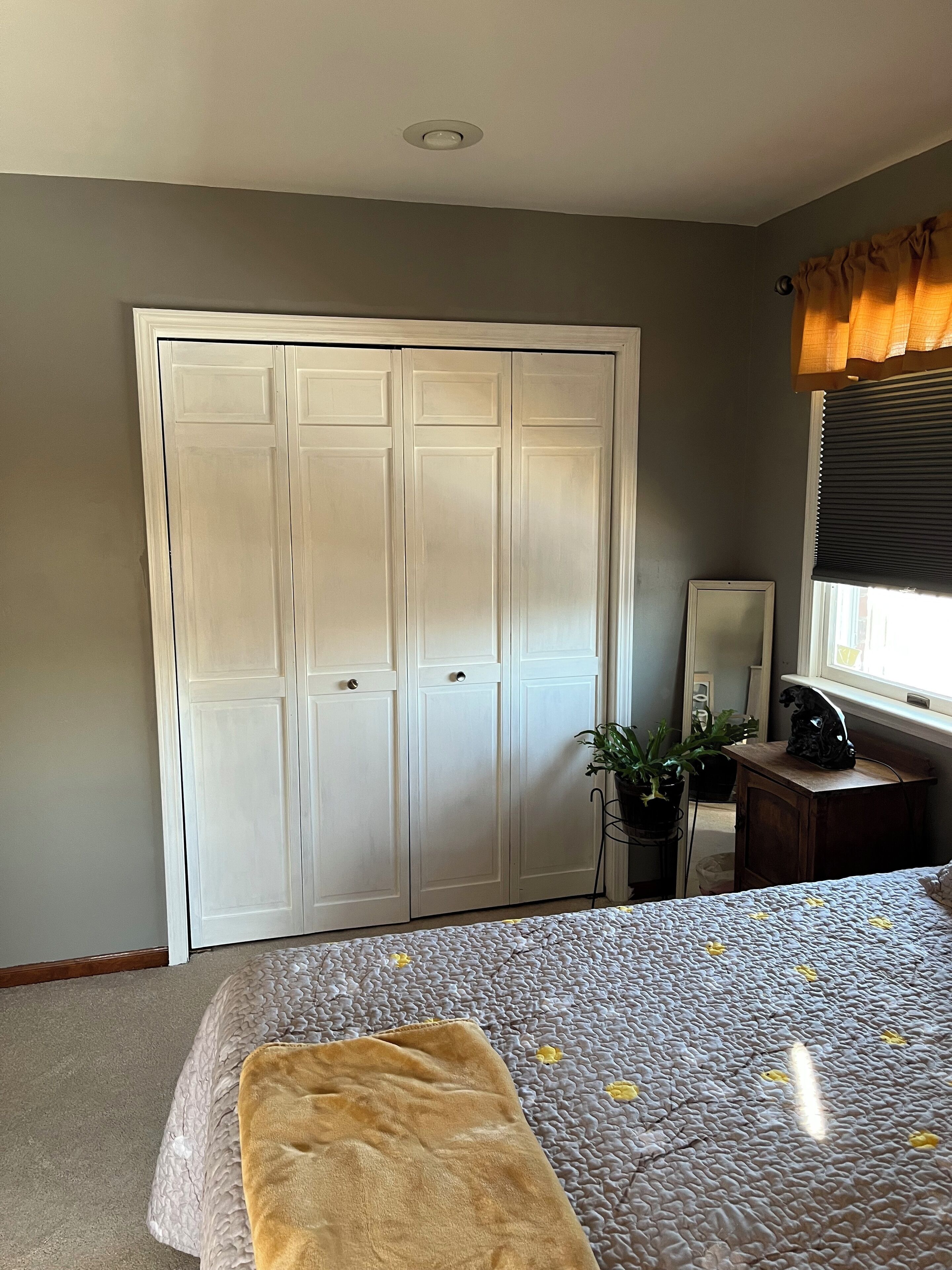 1 bedroom, iron/ironing board, internet, bed sheets