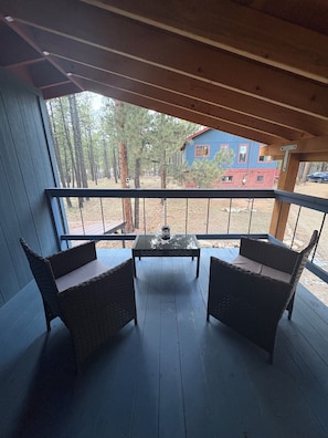 Unclassified image, 3 of 21, button