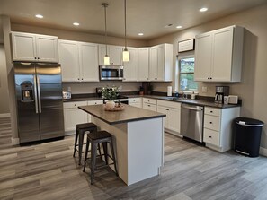 Nicht klassifiziertes Bild, 3 von 24, Schaltfläche