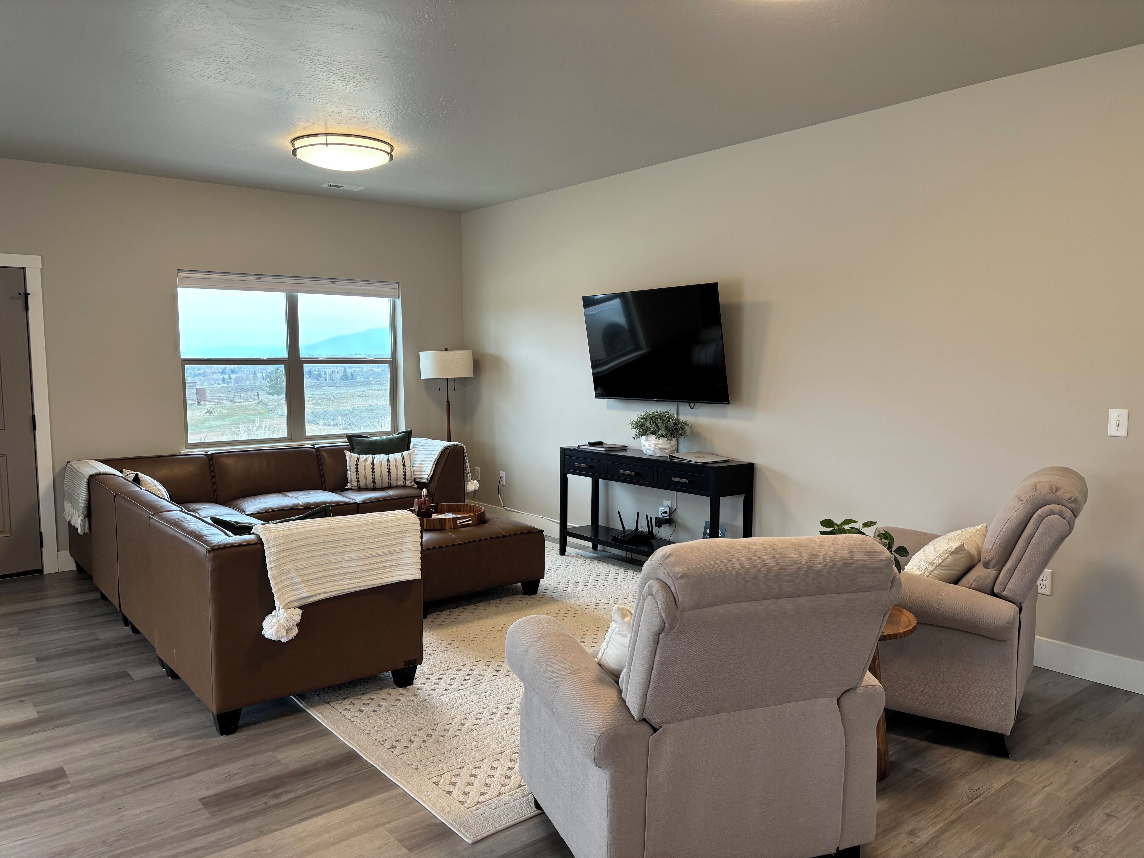 Smart-TV, Tischtennisplatte