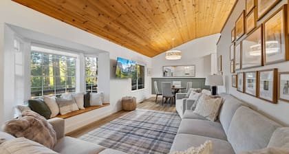 3-Acre Luxury Retreat | Sleeps 35 | 2 Cabins | Sauna, Hot Tubs, Firepits & More