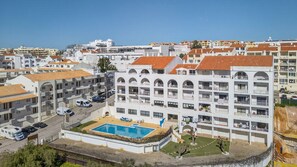 Exterior - T1 Moderno  w/Pool in Albufeira by LovelyStay (Albufeira)