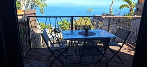 Unclassified image, 4 of 9, button - Vrbo Property (Saint-Leu)