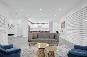 Comfort Room | Ruang tamu