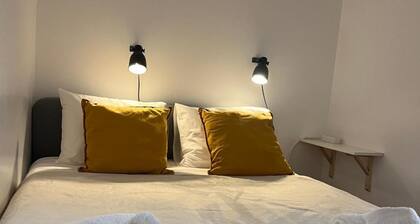 Apartment 'O Meu Cantinho' with Wi-Fi and Air Conditioning