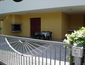 Outdoor dining - Villa Ca Margherita three-room apartment Trilo for 7 persons (Bibione)