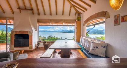 Lovely 4-bedroom villa in Sesquilé for a relaxing getaway