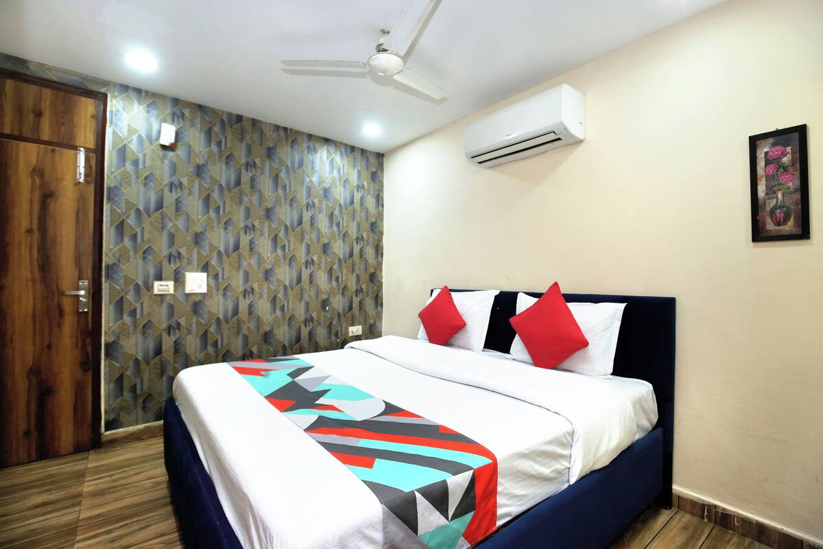 Deluxe Double Room | Free WiFi