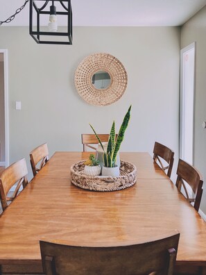 Dining - Family Retreat: 3BR Cozy Haven with Playground (Carmichael)