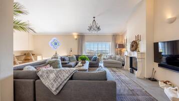 Villa | Living room