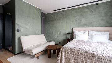 書桌、Wi-Fi、床單