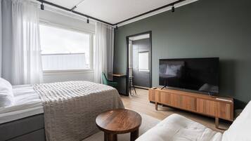 Työpöytä, Wi-Fi, vuodevaatteet