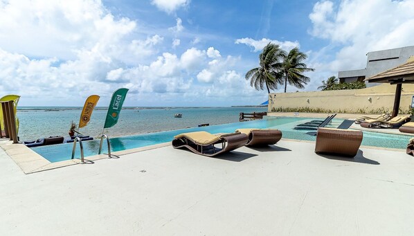 Premium Apartment | Pool - Cobertura Beira-Mar | 4 Quartos | Varanda Gourmet e Churrasqueira | Barra Bali | Destino BSM 418 (Barra de São Miguel)